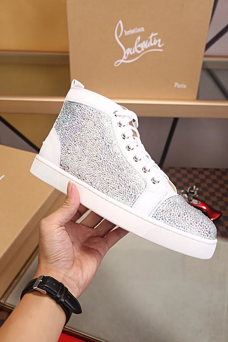 Ex-factory price 480. christian louboutin (CL red sole shoes) counter hot diamond series, high-top casual sneakers for couples 📢 📢 📢 Exclusive hot style release 🎈🎈💪 Movable latex feet 👻 Finished outsole sewing line [satisfied] 😝Female 35-40# Male 38#-46, global supply😝 [Top version]: original imported cowhide upper, top original leather lining, original molded TPU outsole, original 1:1 detail processing, original shoe last, large quantity available from stock,